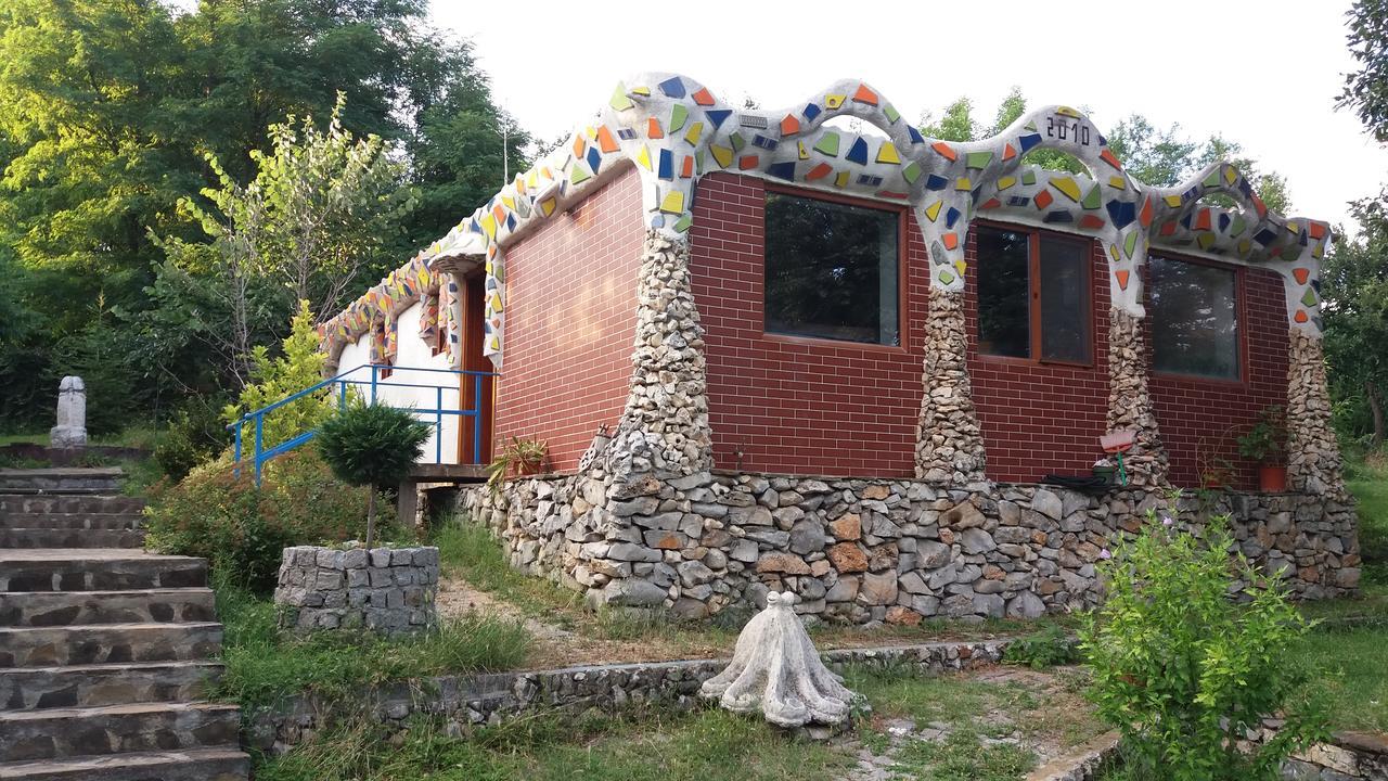 Chuchi Guest House 1 Zlatna Panega Luaran gambar