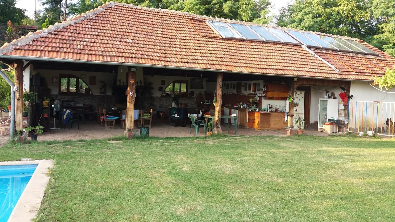 Chuchi Guest House 1 Zlatna Panega Luaran gambar
