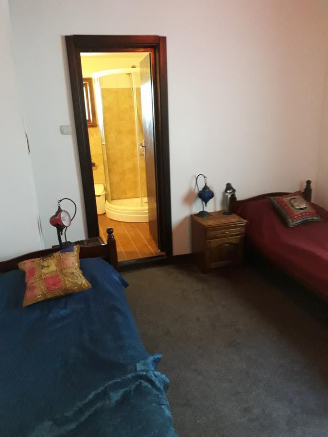 Chuchi Guest House 1 Zlatna Panega Luaran gambar