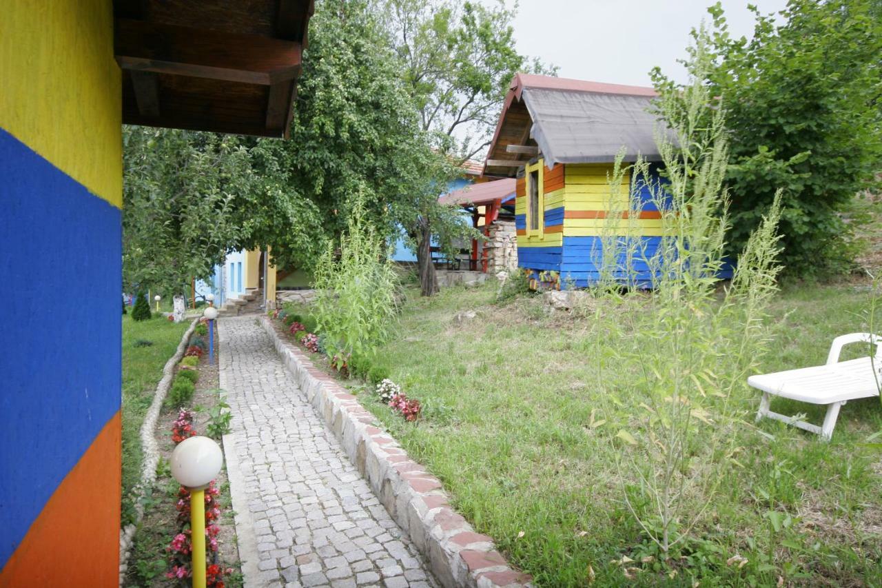 Chuchi Guest House 1 Zlatna Panega Luaran gambar